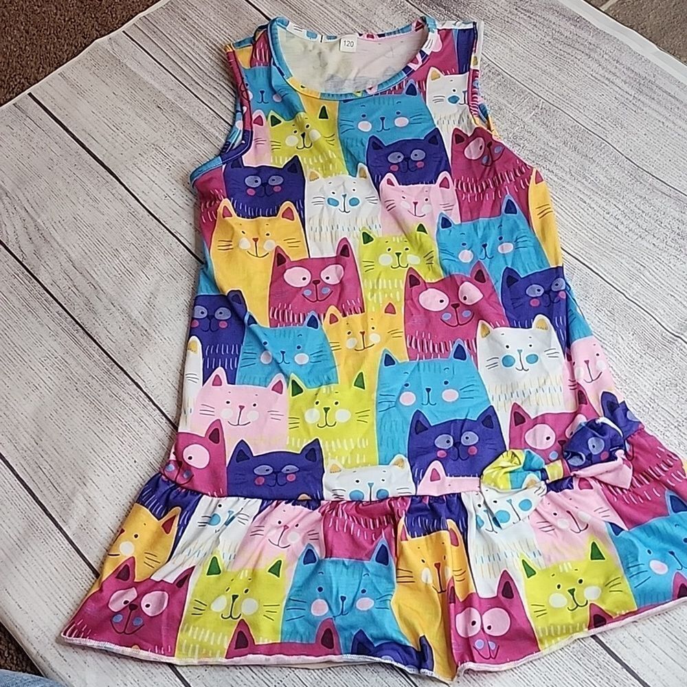 Shein girls dress fits about a size 6